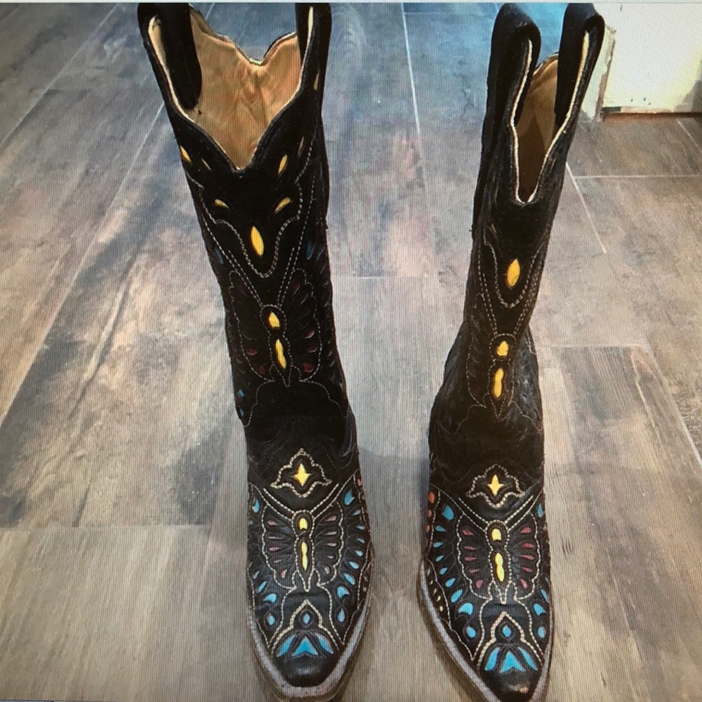 Corral cowgirl boots